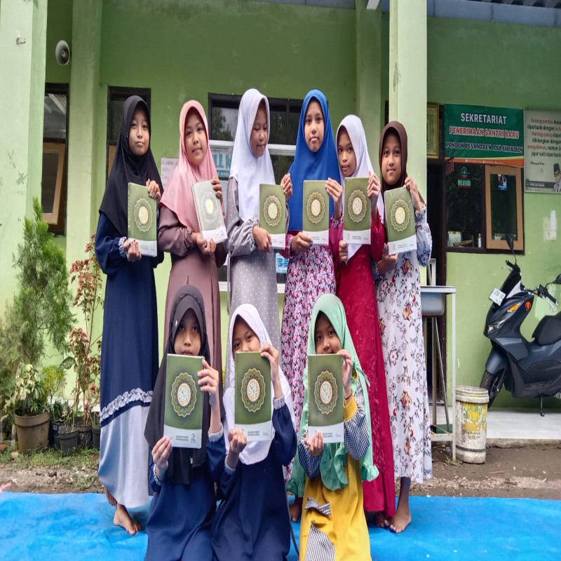 Darurat! Bantu Penuhi AlQuran Santri sudah tidak Layak pakai