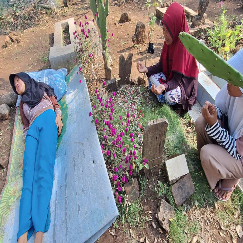 Bantu! Perjuangan Mak Aneh, Demi Bertahan Hidup dan Sembuhkan Anak dan Cucu