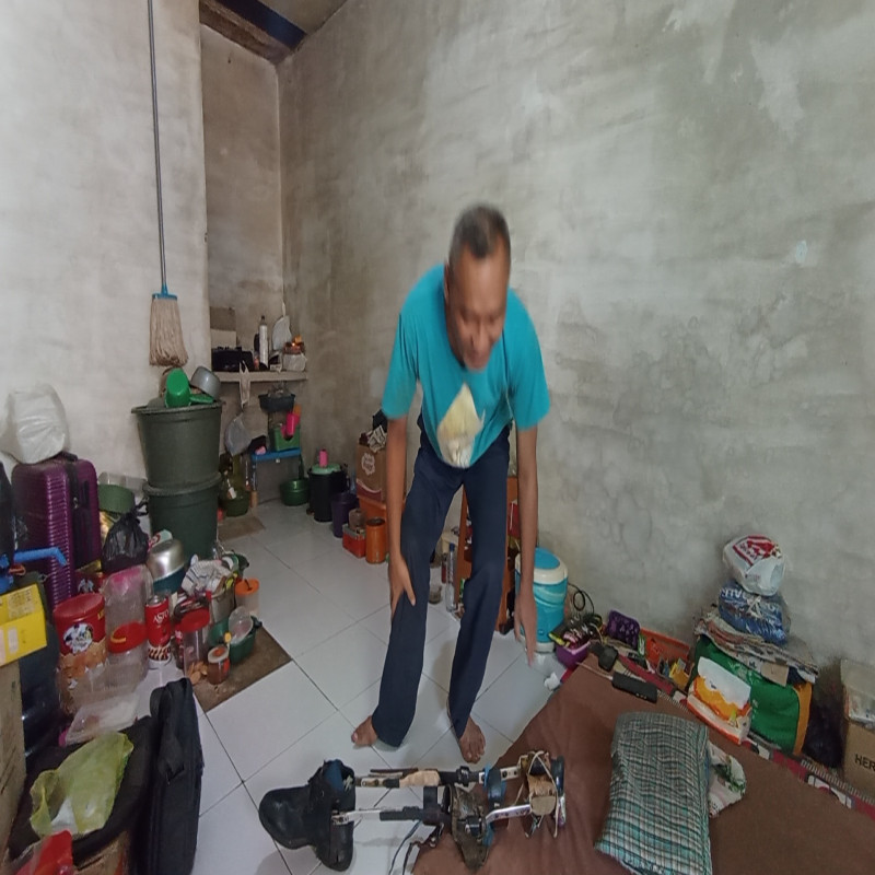 Bantu Kaki Palsu Harapan Pak Herman