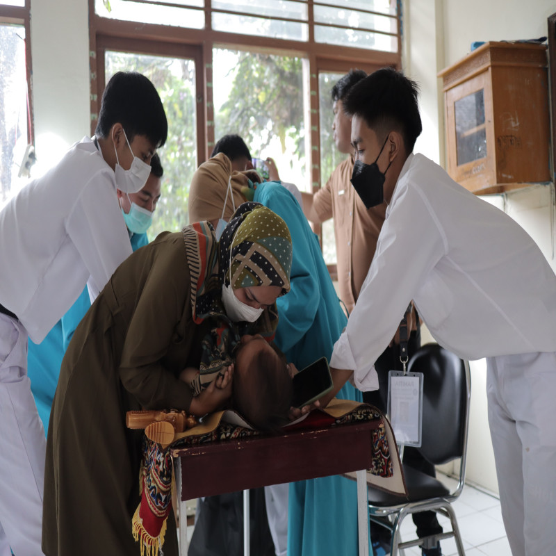 1000 Anak Yatim Bisa Berkhitan