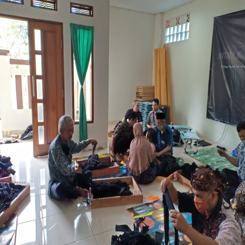 BANTU SESEPUH TUNANETRA