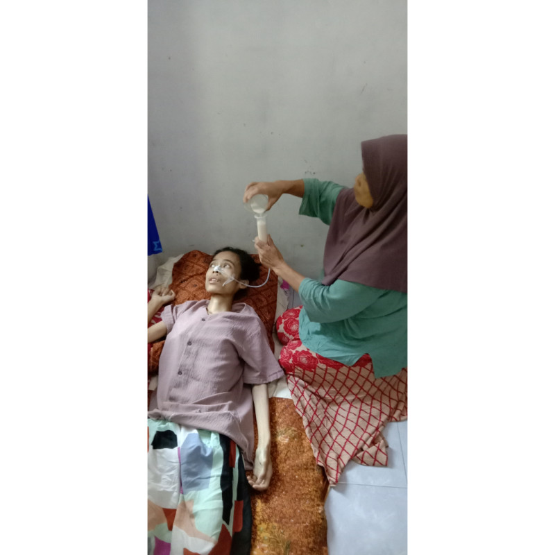 Bantu Anak ku Esti sembuh dari penyakit langka akalasia yang diidapnya selama 5 Tahun