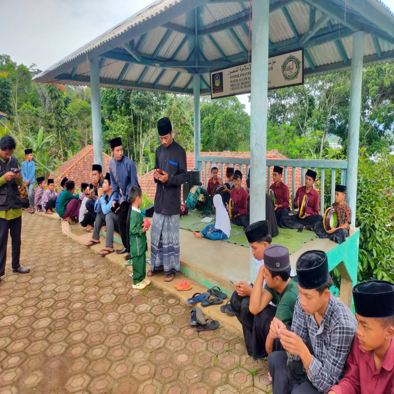 Ayo Bantu Panti Asuhan Dipedalaman