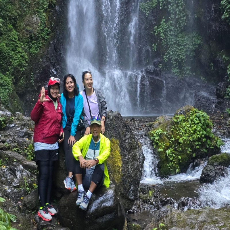 UGM ULTRA CHARITY RUN 76K : Kami Berlari, Anda Berdonasi