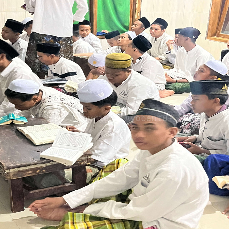 Sedekah Al-Qur'an untuk Santri Penghafal