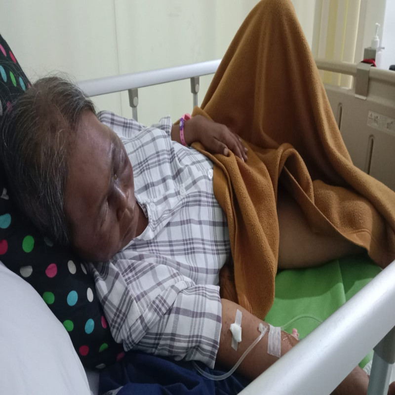 TOLONG IBU RATNASIH HARUS SEGERA OPRASI!!