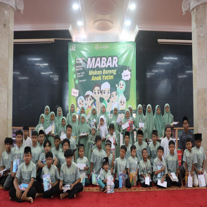 Bahagiakan Anak Yatim Dhuafa