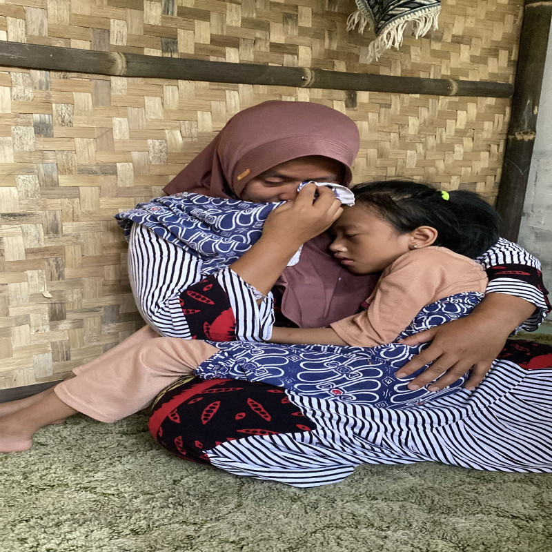 7 Tahun Cerebral Palsy dan Tidak Bisa Berdiri! Bantu Adilla Berjuang