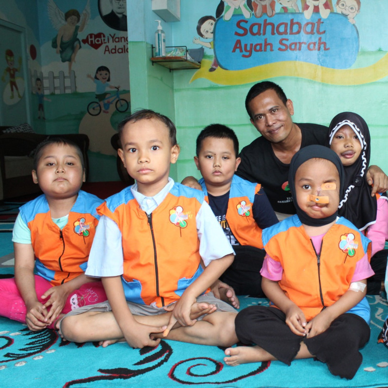 Berbagi Kebahagian di Hari Kanker Anak Sedunia