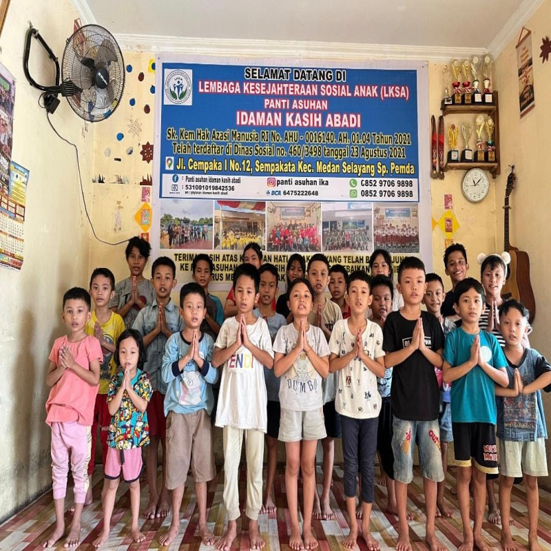 Bantuan kasih untuk 30 anak dipanti asuhan