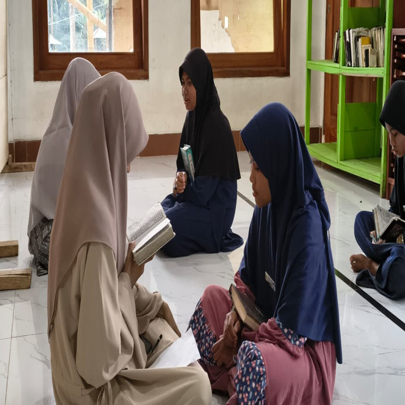 Temani Perjuangan Anak NTT Raih Pendidikan Layak
