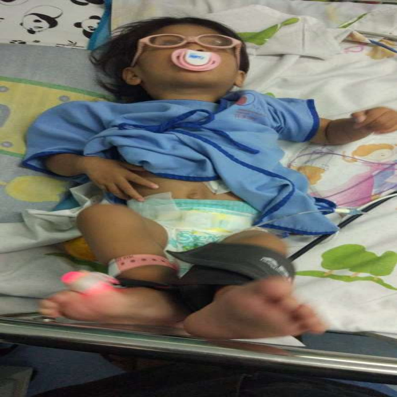 Bantu Alifah Berjuang dari 6 Penyakitnya