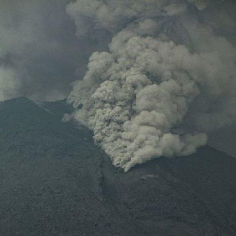 Darurat! Erupsi Gunung Lewotobi Bantu Sekarang