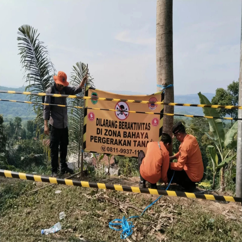 #DaruratSukatani : Bersama Peduli Warga Terdampak Pergerakan Tanah