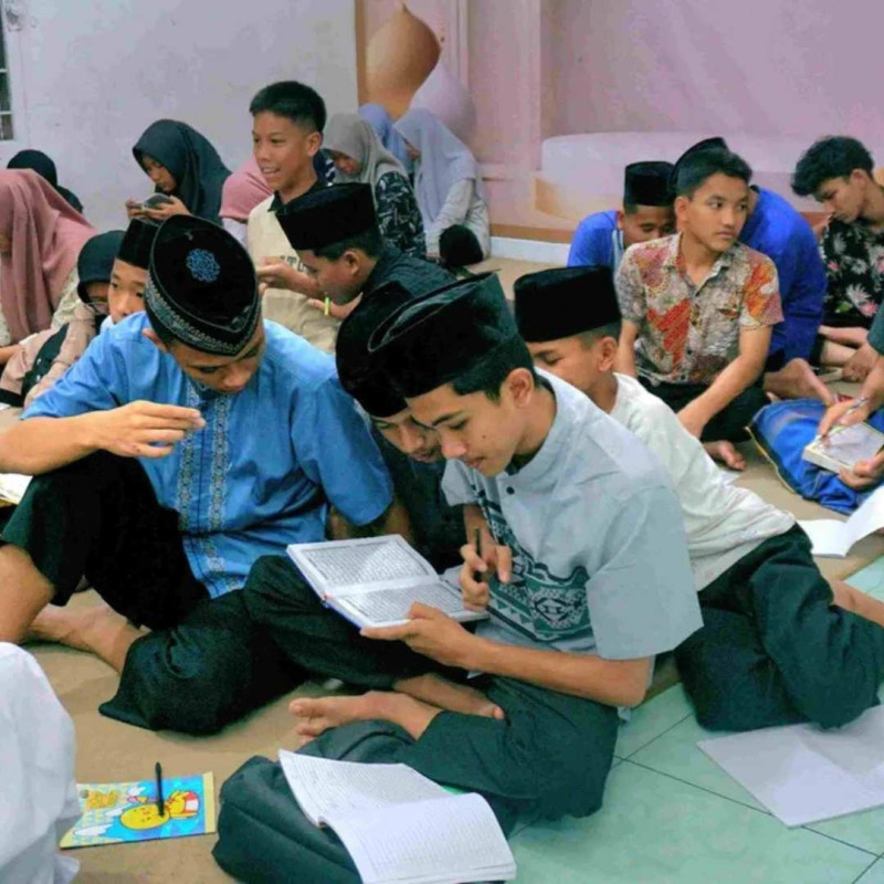 Maukah Jadi Orang Tua Asuh Ribuan Yatim dan Dhuafa