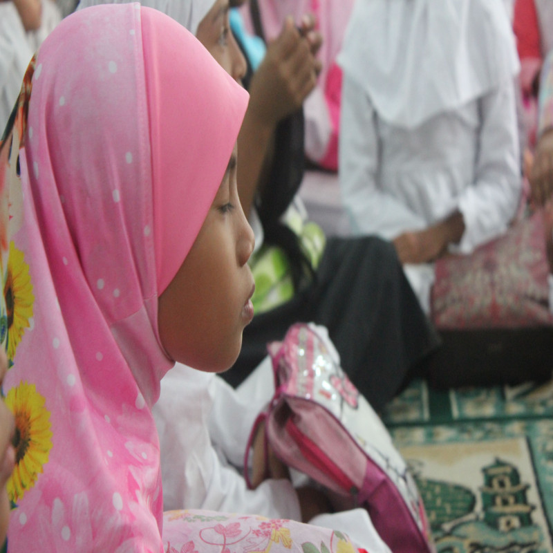 Kado Bahagia Anak Negeri