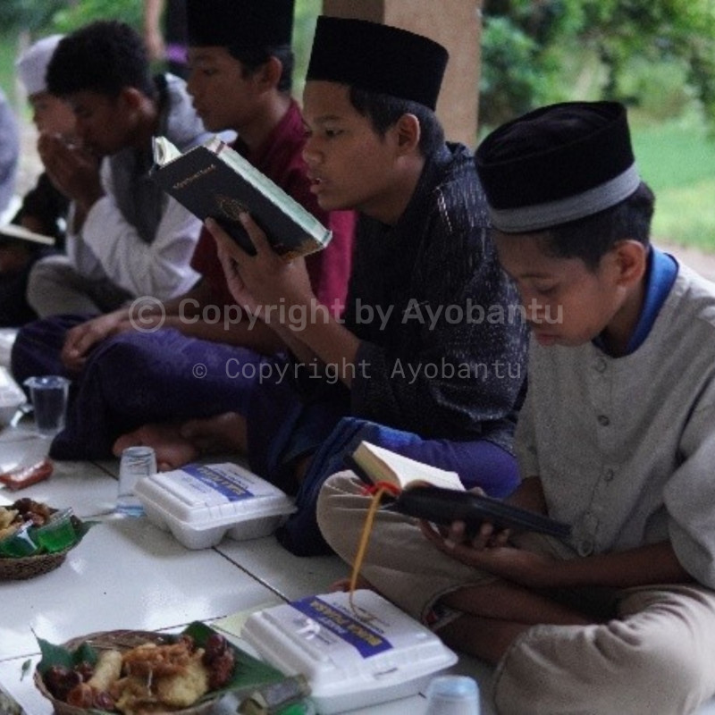 Temani Hafalan Mereka, Ringankan Langkah Mereka