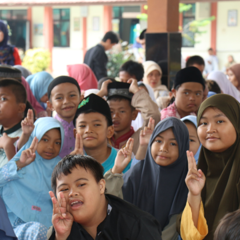 Bantu Pendidikan Anak Yatim dhuafa Berkebutuhan Khusus