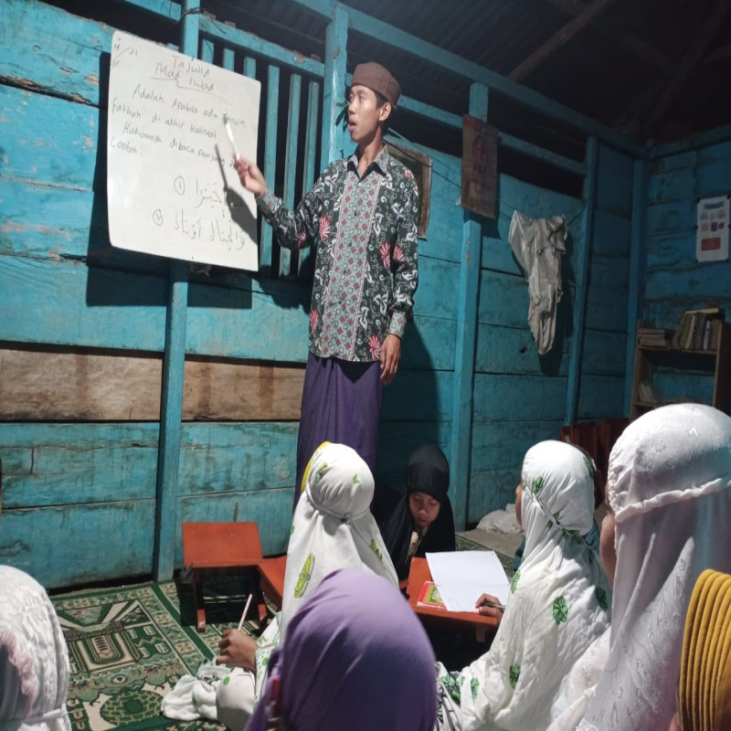 Bantu Hadirkan 10.000 Guru Ngaji ke Pedalaman Nusantara