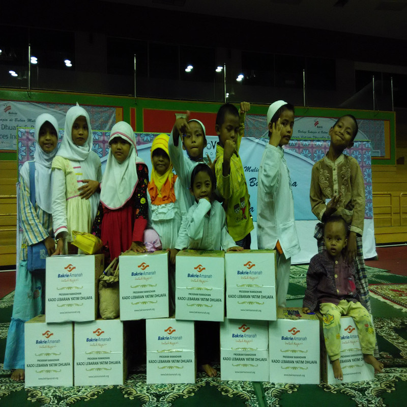 Kado Bahagia Anak Negeri
