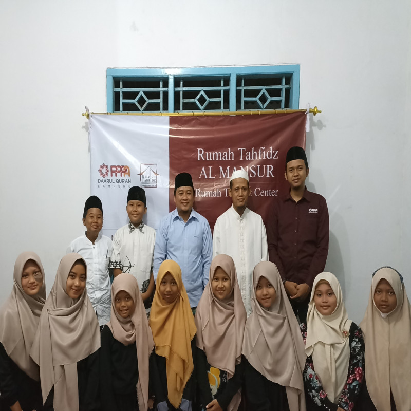 Bingkisan Cinta Untuk Yatim