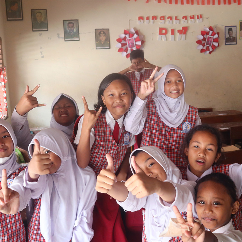 Rajut Jutaan Tangan untuk Pendidikan Anak