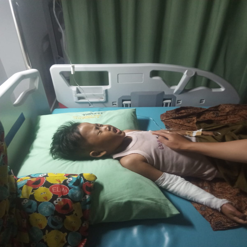Urgent, Anak Kuli Bangunan Terkena Ledakan Tabung Gas