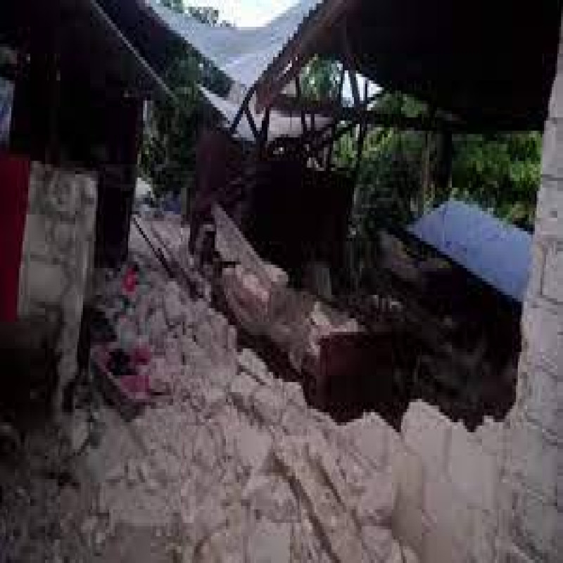Darurat, Korban Gempa Maluku Butuh Bantuanmu
