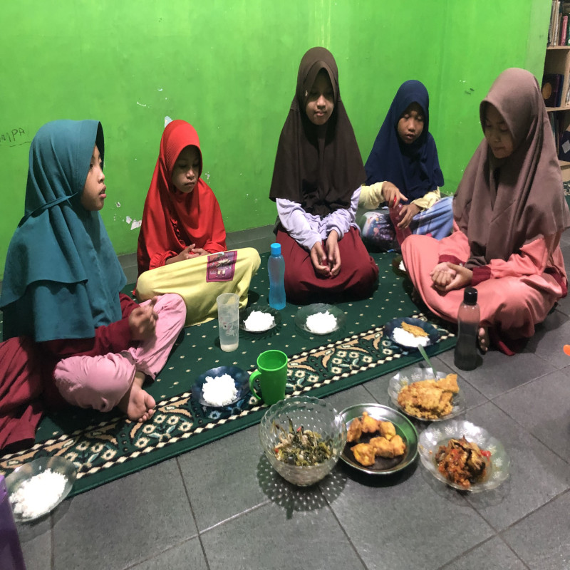 Siapkan Ifthar dan Sahur Untuk Yatim Dhuafa