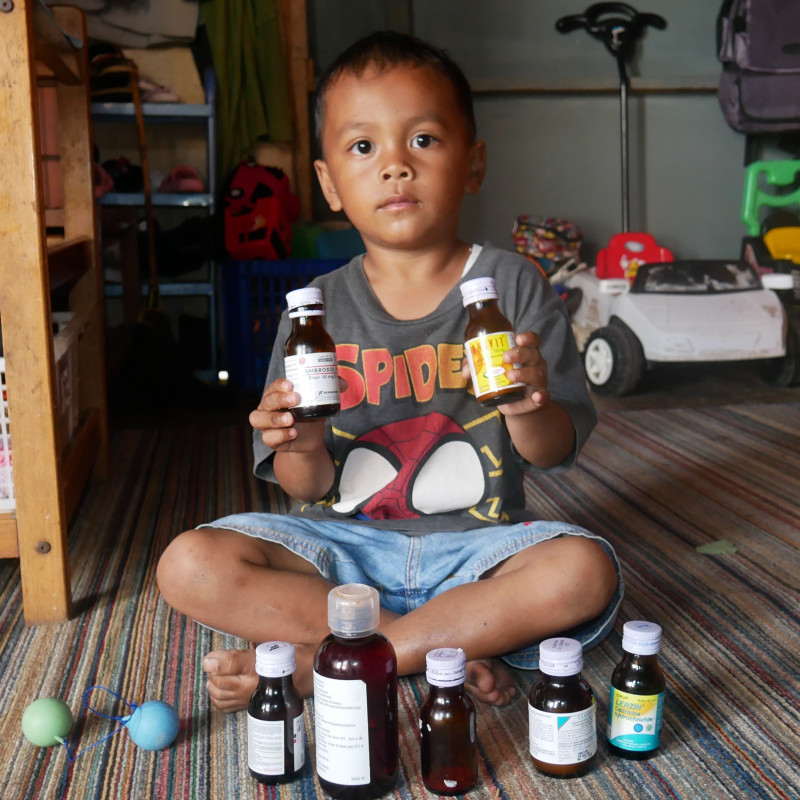 GALIH DAN SOFIE KAKAK BERADIK PENGIDAP THALASEMIA