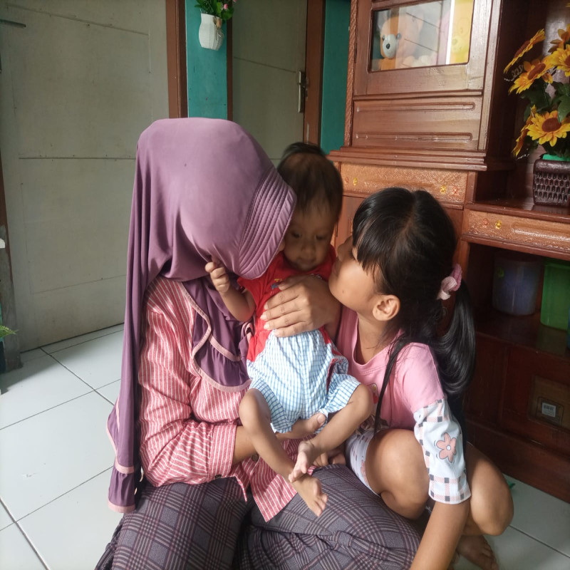 Bantu Dik Akbar (8 Bulan) Sembuh Melawan Penyakit Sejak Lahirnya.