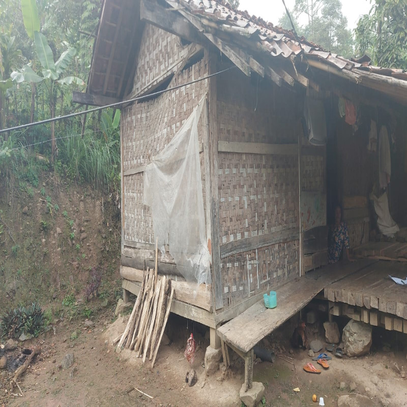 Hampir Putus Sekolah Pasca Di Tinggal Ayah