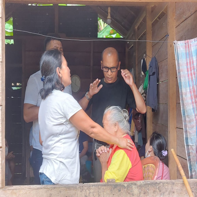 Bantu Pembangunan Gereja Bukit Karmel Nias yang sudah lama mangkrak