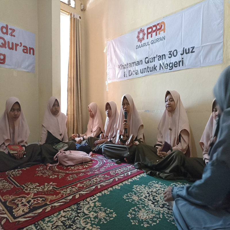 Bingkisan Cinta Untuk Yatim