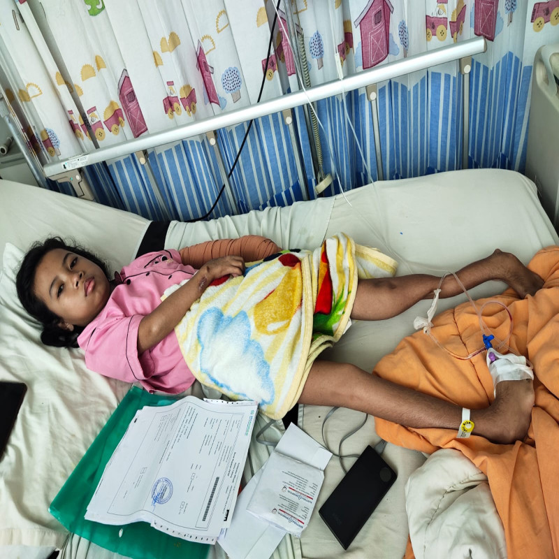 CINTA INGIN SEMBUH DARI PENYAKITNYA