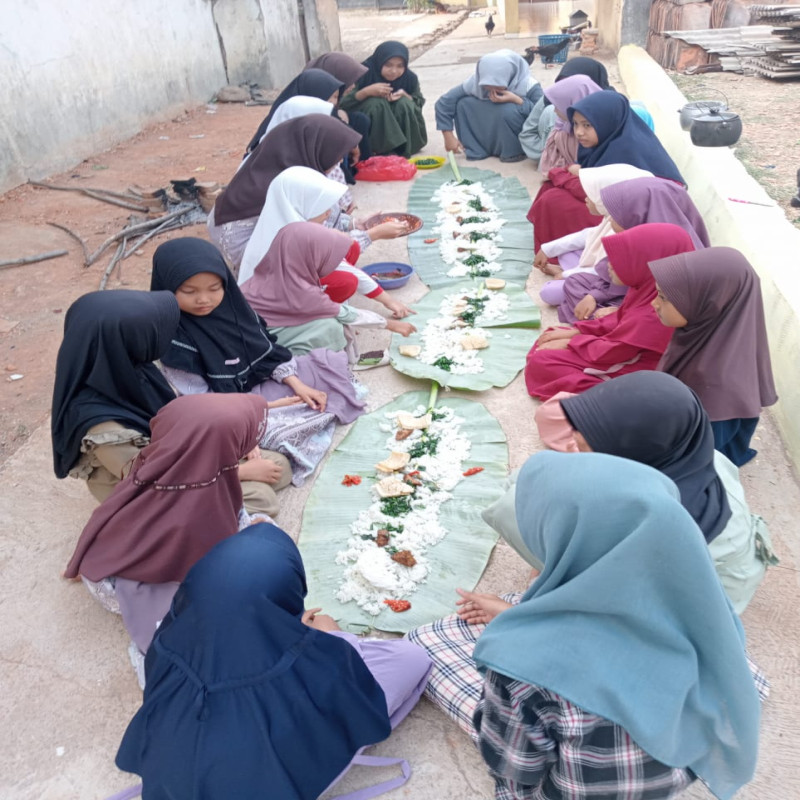 Bantuan Pangan untuk Al Abror